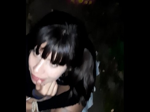 ❤️ Auf der Straße geschwollenen Penis im Austausch für Süßigkeiten ️❌ Beautiful porn bei uns